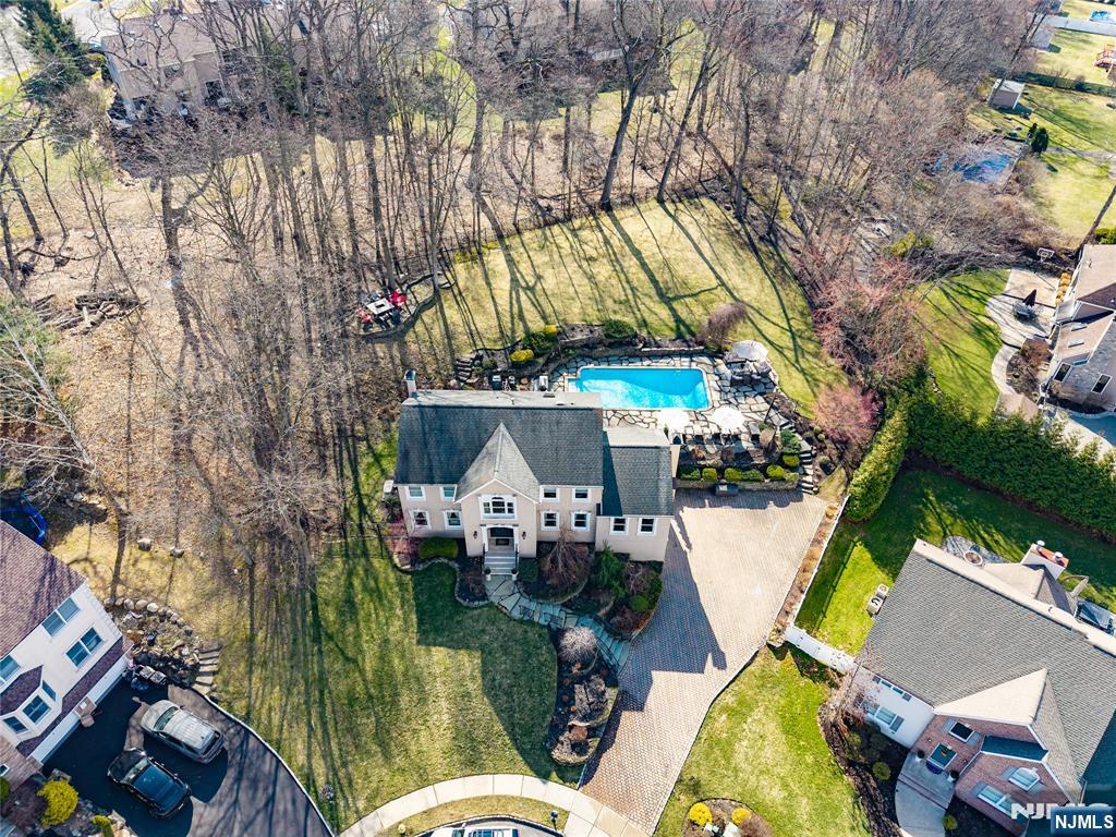 4 Michele Court - Photo 2