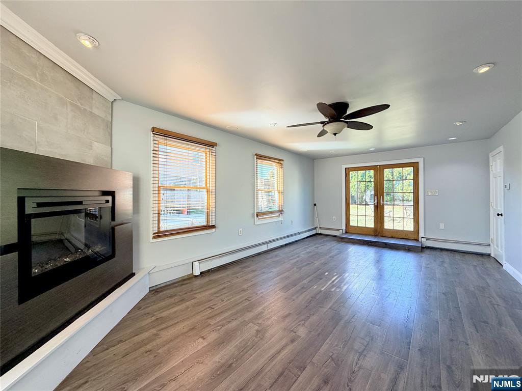 Living Room with Fireplace