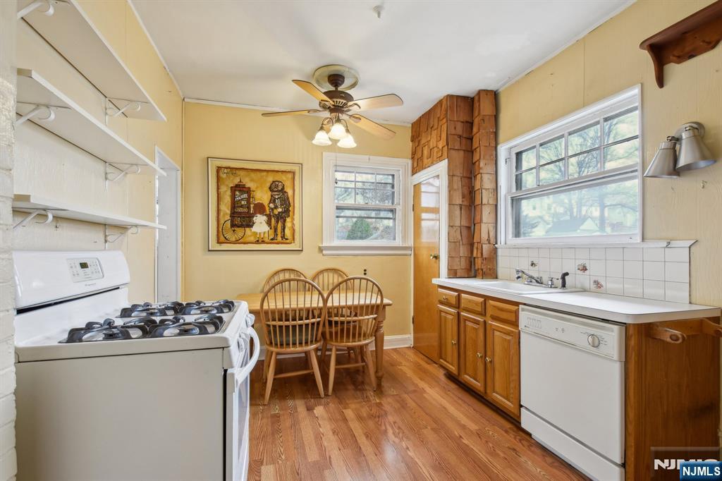 60 Berkeley Avenue - Photo 5
