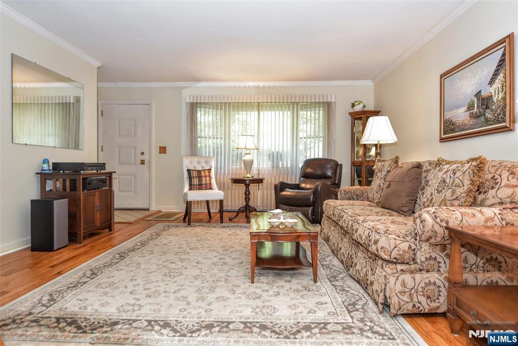 420 Park Avenue - Photo 4