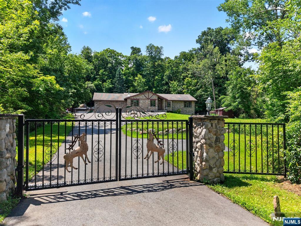 64 Ricker Drive - Photo 1