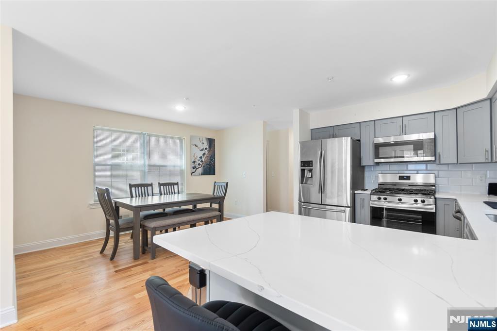 337 13th Avenue - Photo 5