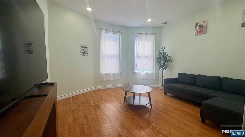261 Maple Street 2 - Photo 4