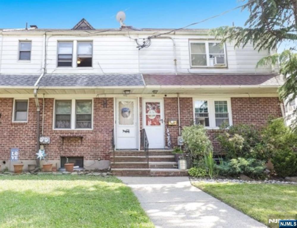 592 Beverly, #2nd floor, Teaneck, NJ 07666 Listing Photo  6