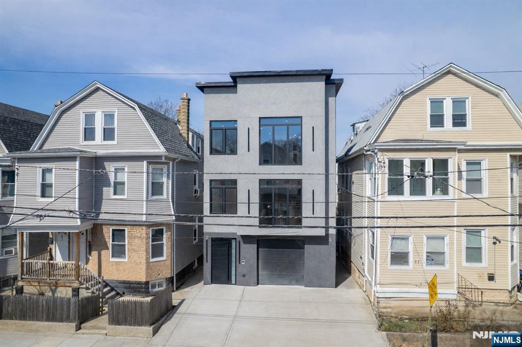 39 Grace Street — photo 2