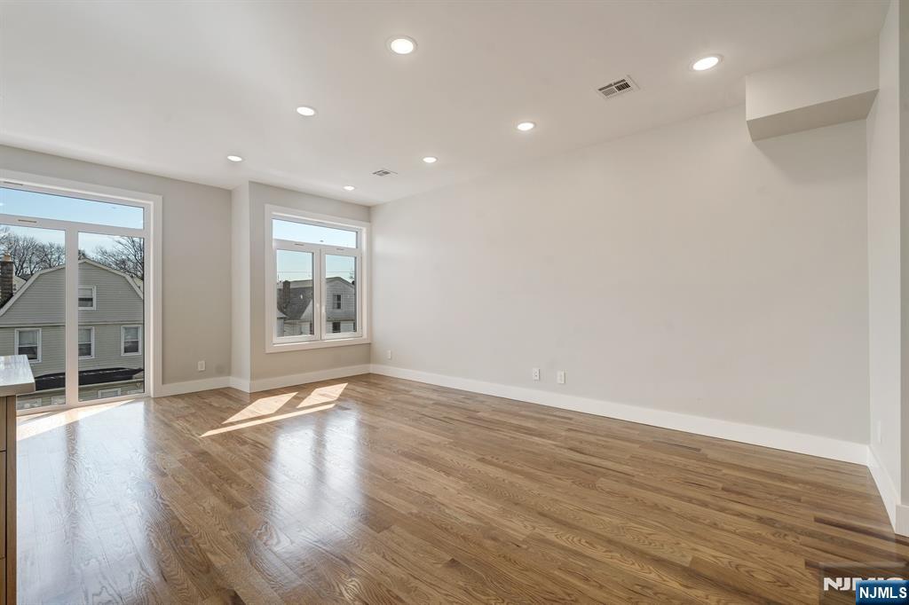 39 Grace Street — photo 15