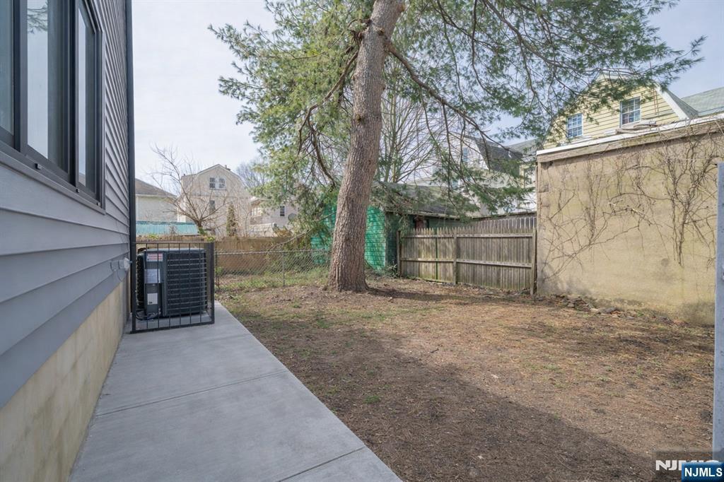 39 Grace Street — photo 23