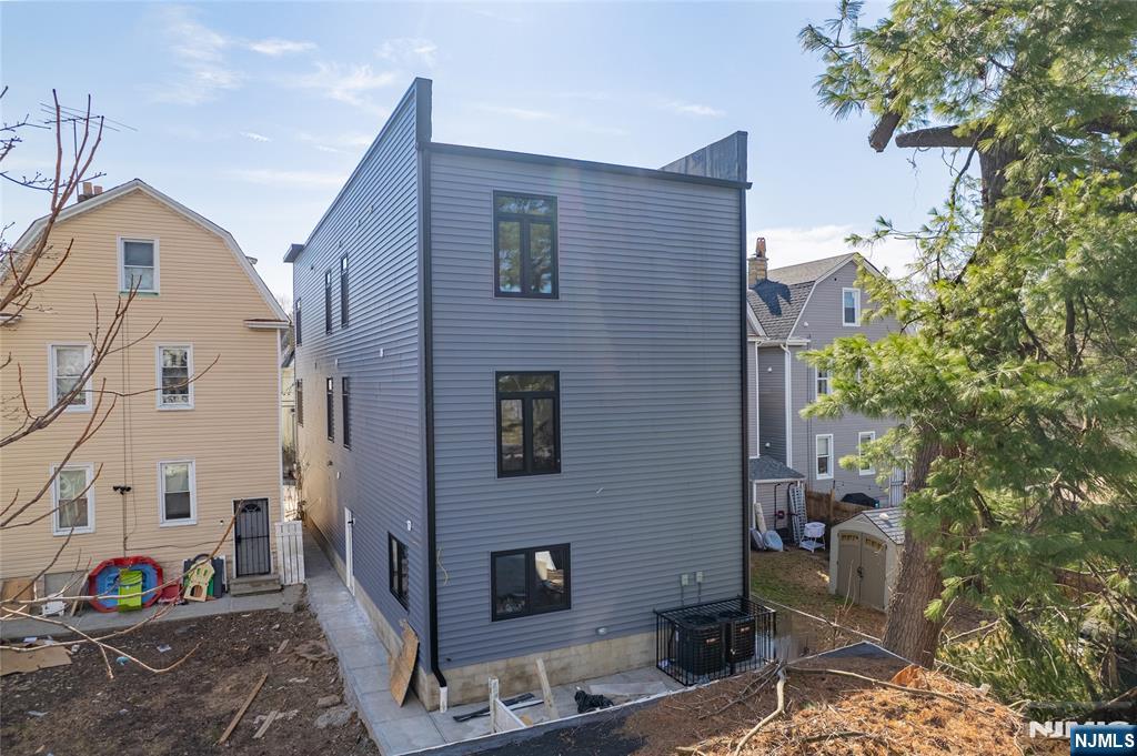 39 Grace Street — photo 24