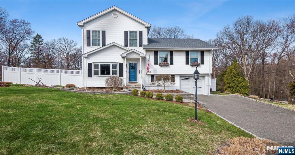 12 White Birch Terrace, Kinnelon Borough, NJ 07405 Listing Photo  0