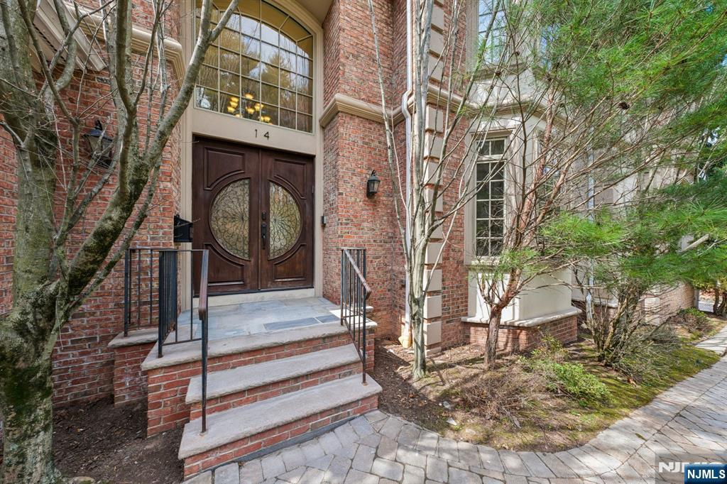 14 O Shaughnessy Lane, Closter, NJ, 07624