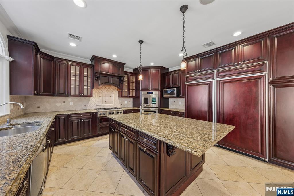 14 O Shaughnessy Lane, Closter, NJ, 07624