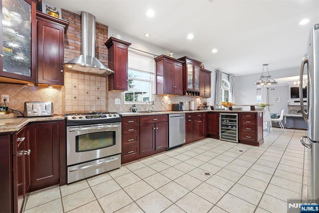 138 Spatz Avenue