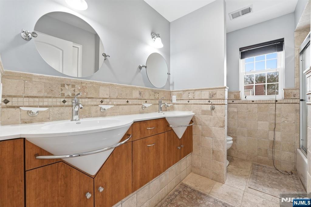 138 Spatz Avenue