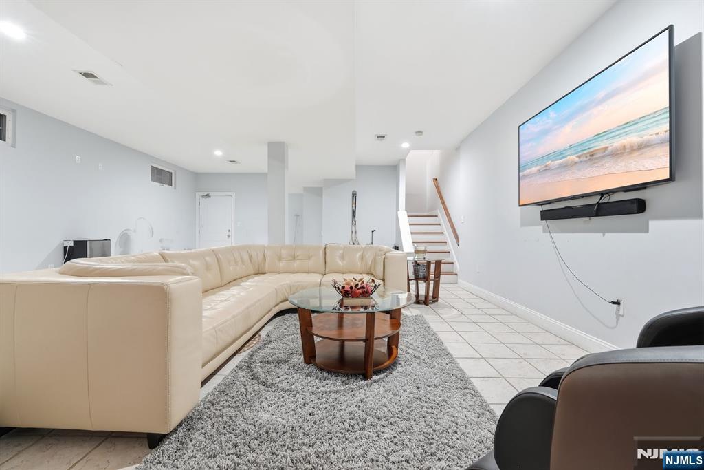 138 Spatz Avenue