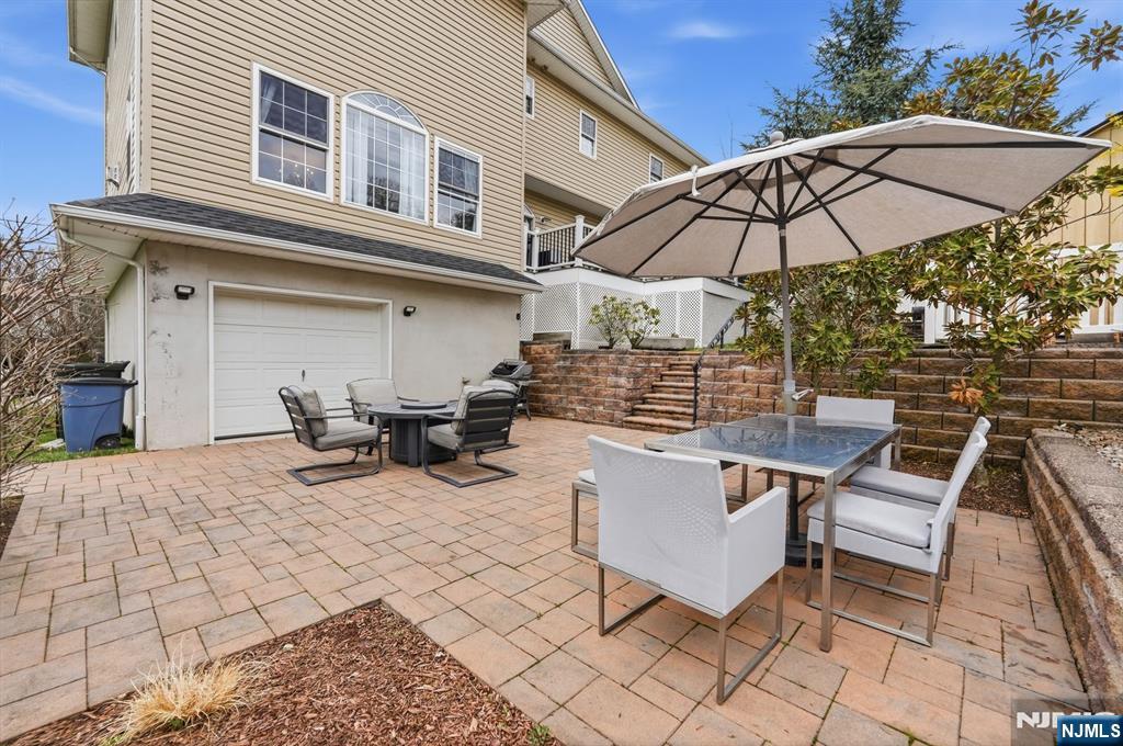 138 Spatz Avenue