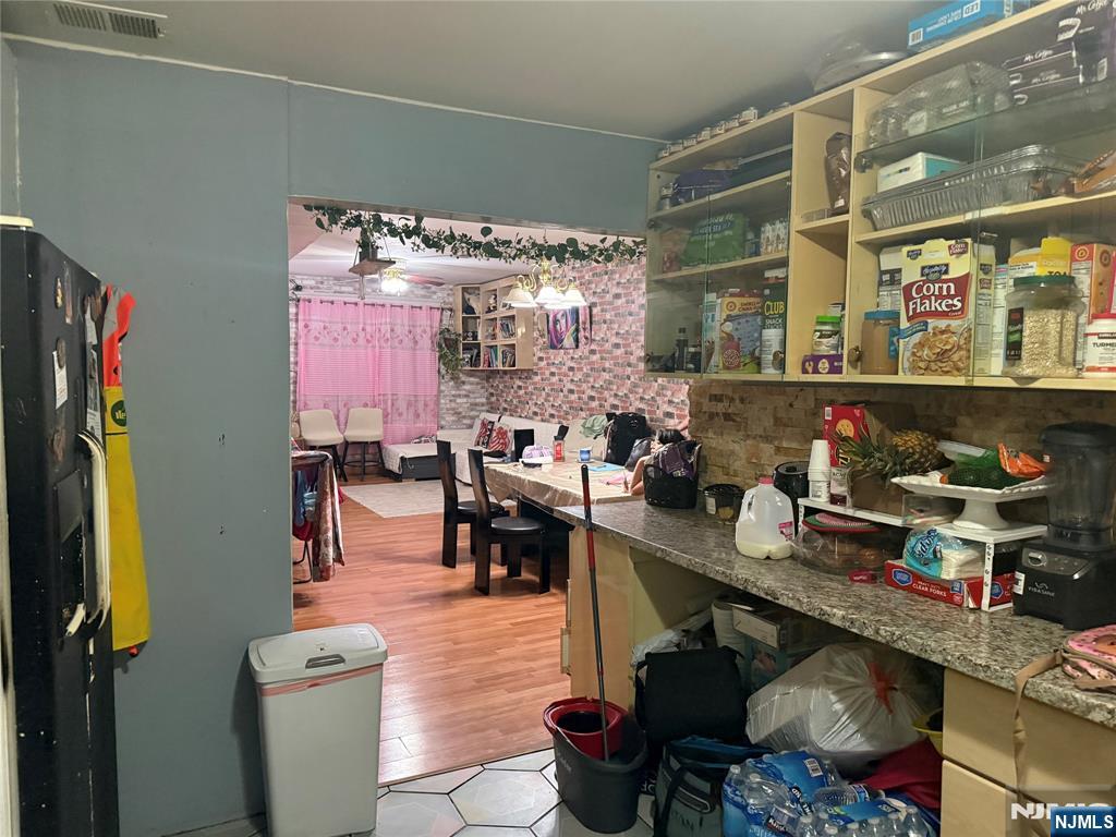 39.5 Sunset Avenue - Photo 4