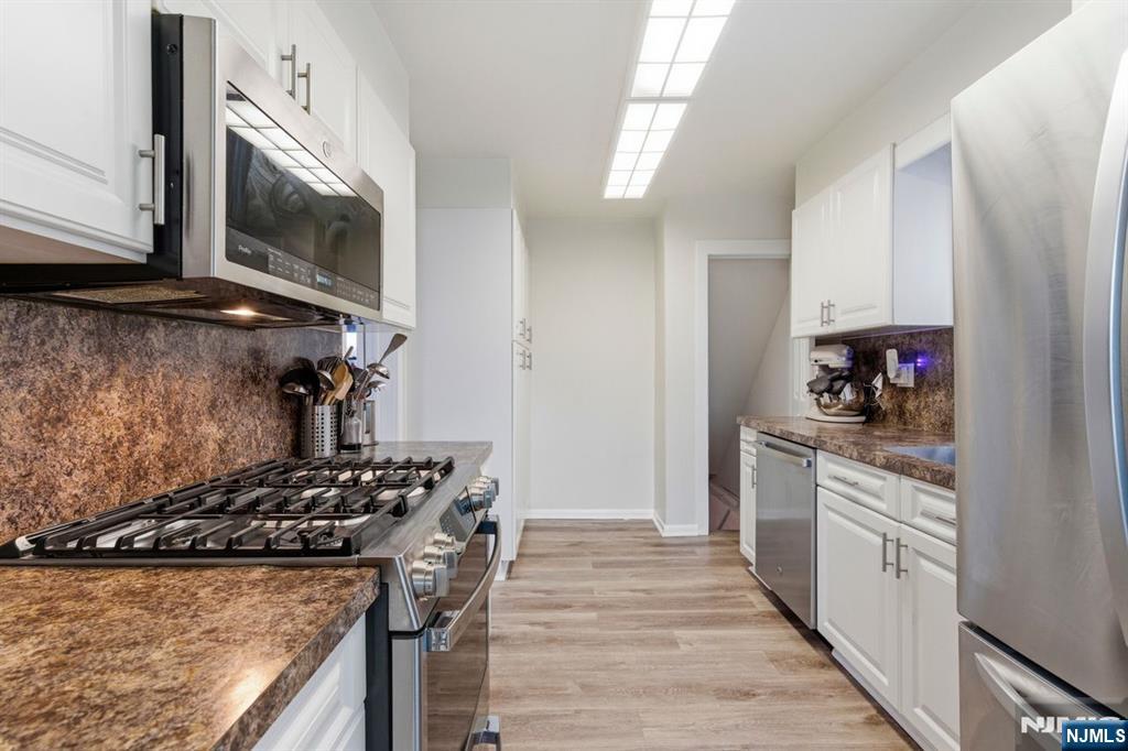 117 Overpeck Avenue - Photo 5