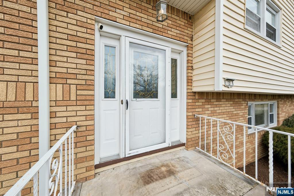 2 Caryn Place - Photo 2