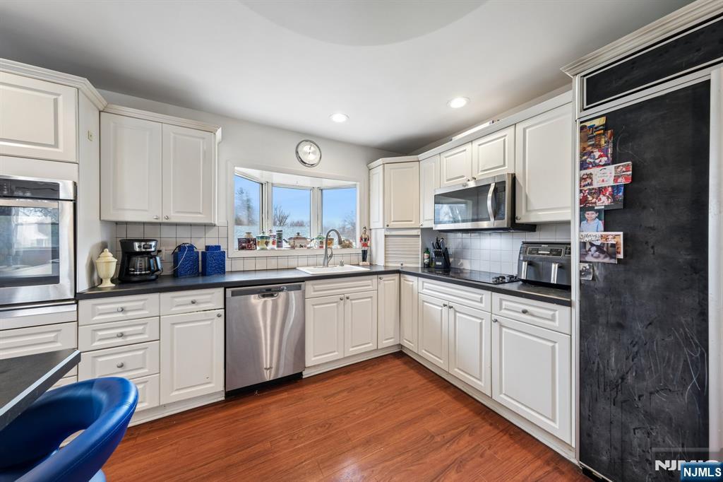 2 Caryn Place - Photo 3