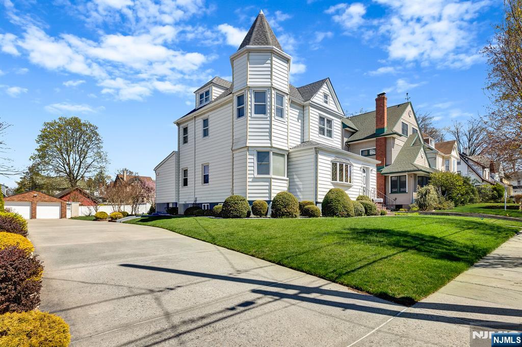 248 Donaldson Avenue - Photo 2