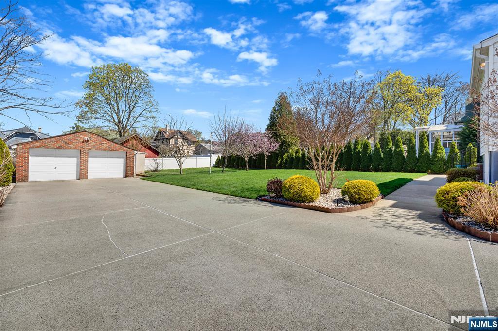248 Donaldson Avenue - Photo 3
