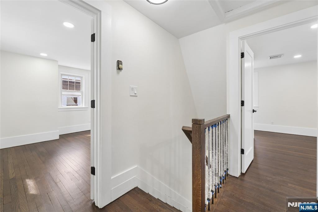 1087 Lambert Road, Teaneck, NJ 07666 Listing Photo  25