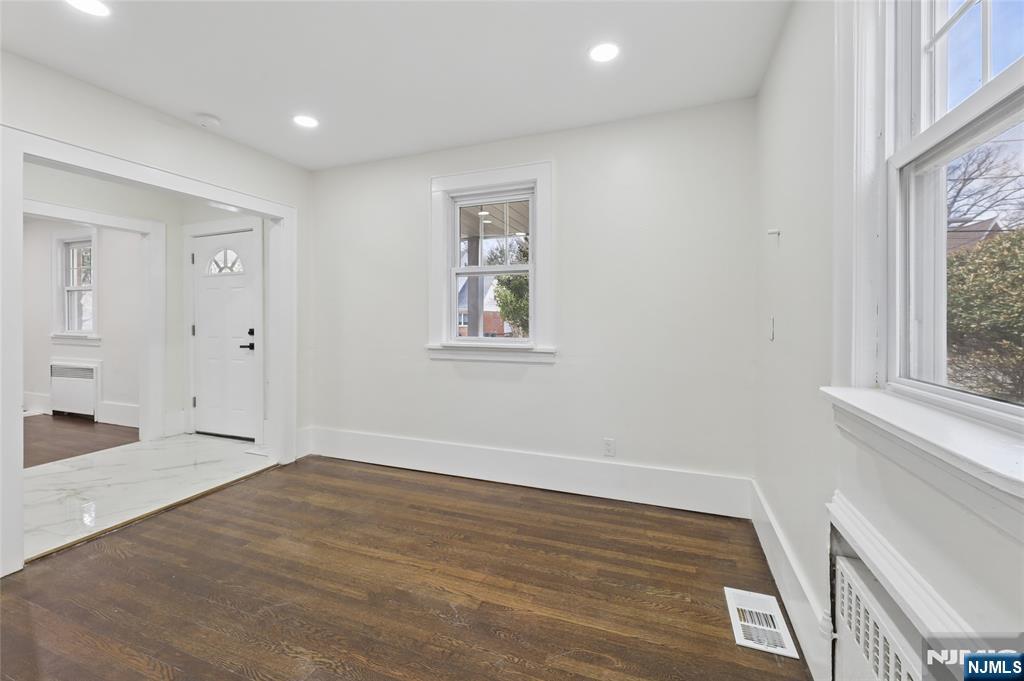1087 Lambert Road, Teaneck, NJ 07666 Listing Photo  7