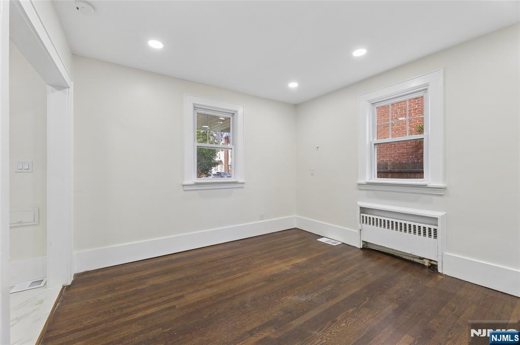 1087 Lambert Road, Teaneck, NJ 07666 Listing Photo  8
