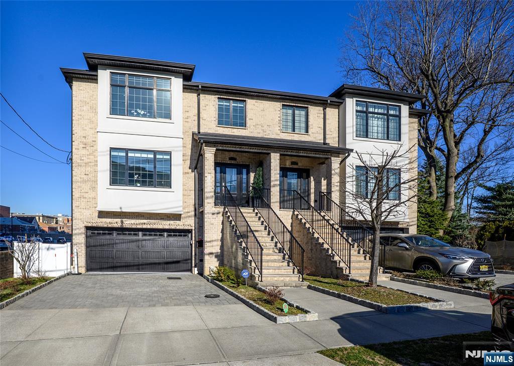 7 Royal Park Terrace, Hillsdale, NJ, 07642