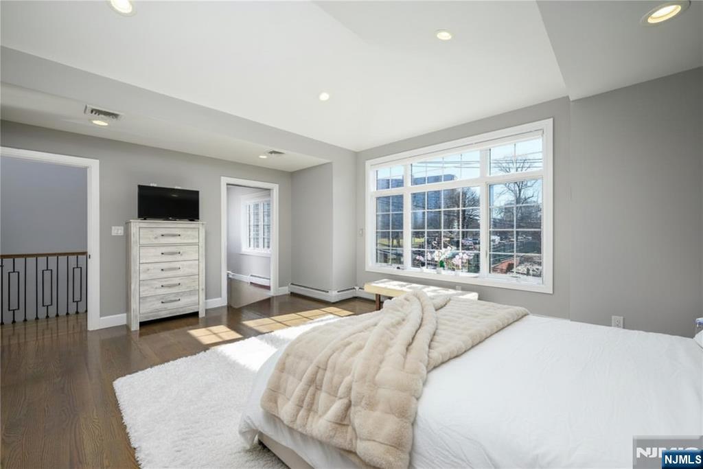 2021 Fletcher Avenue, Fort Lee, NJ 07024 Listing Photo  13