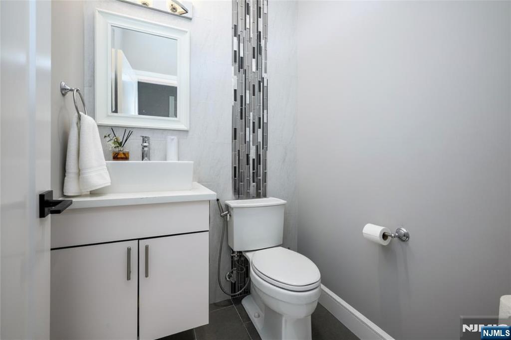 Parlor Floor Bathroom