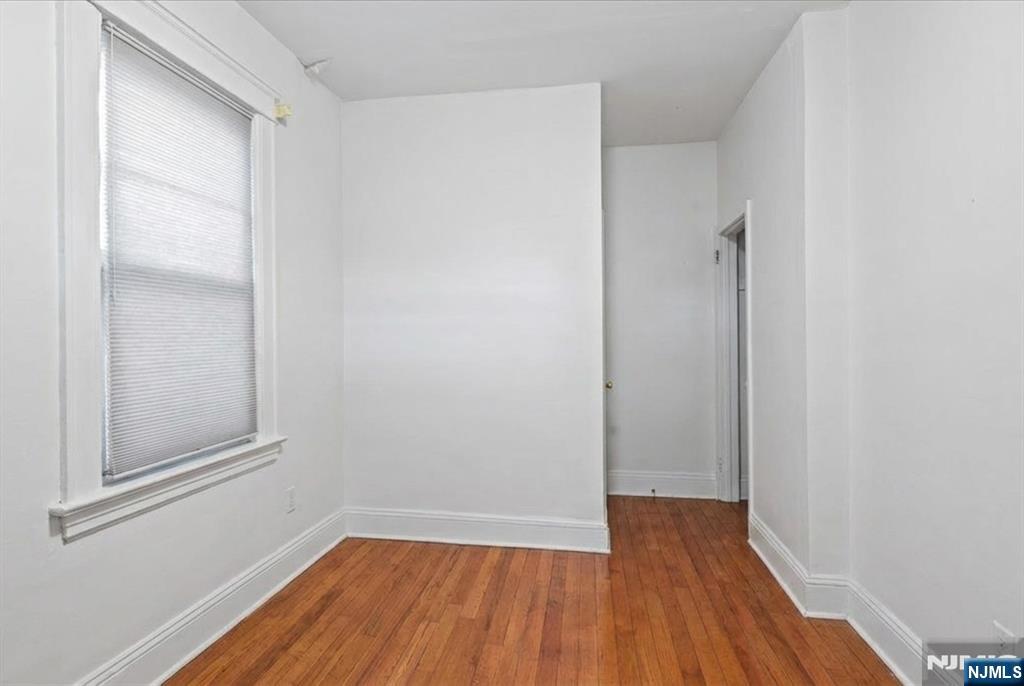 436 Undercliff Avenue, Edgewater, NJ, 07020