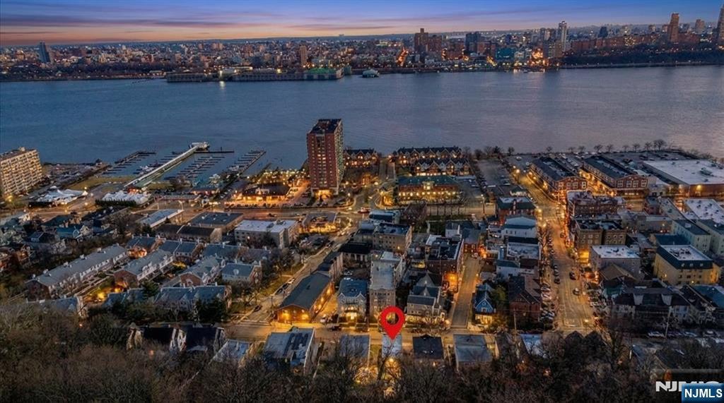 436 Undercliff Avenue, Edgewater, NJ, 07020