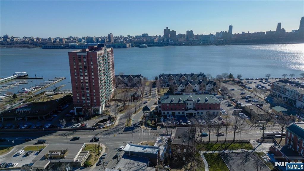 436 Undercliff Avenue, Edgewater, NJ, 07020