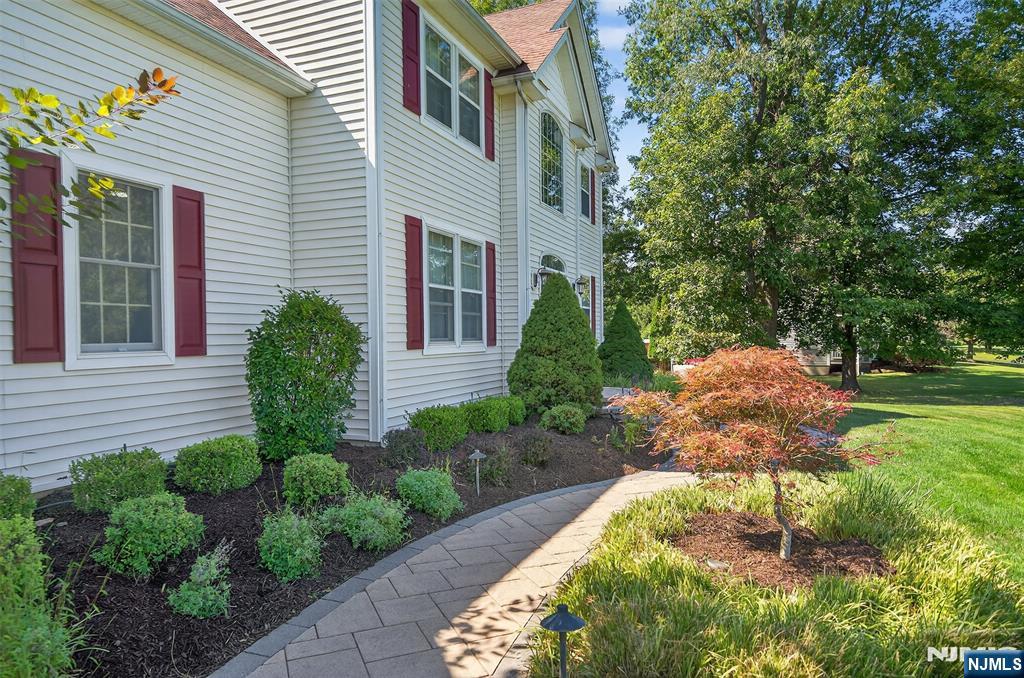 30 Somerset Lane — photo 27