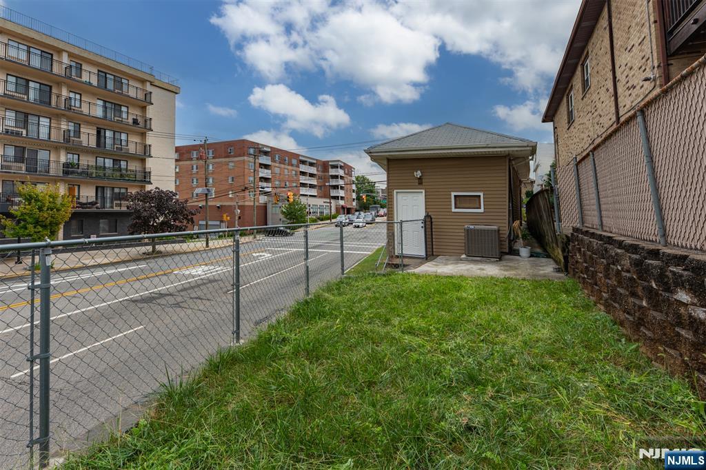 418 E Brinkerhoff Avenue - Photo 5