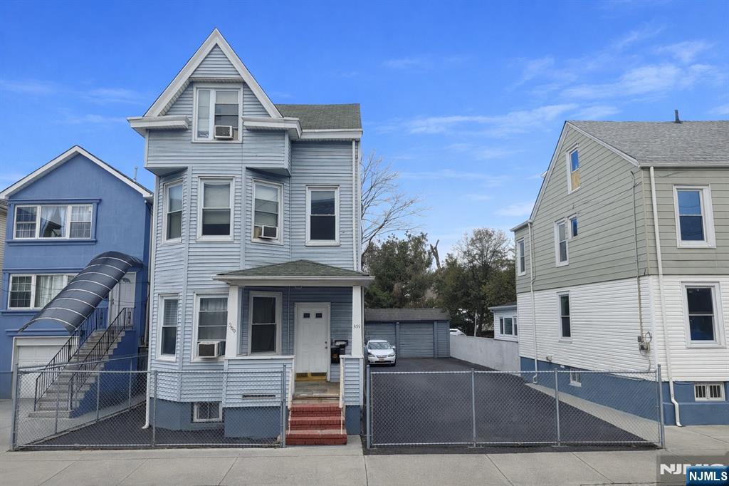 10 Maple Street, Garfield, NJ, 07026