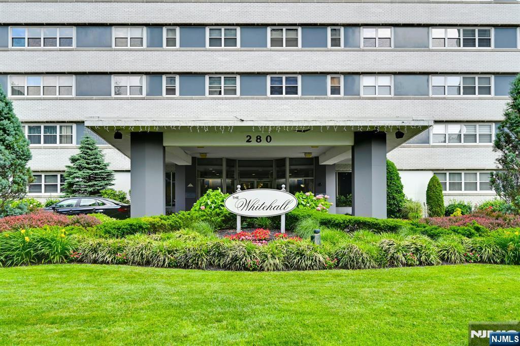 280 Prospect Ave #5D, Hackensack, NJ 07601