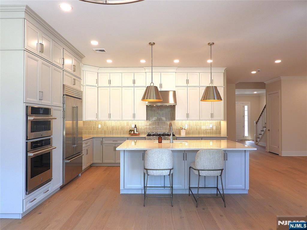 19 Ivy Place, Upper Saddle River, NJ, 07458