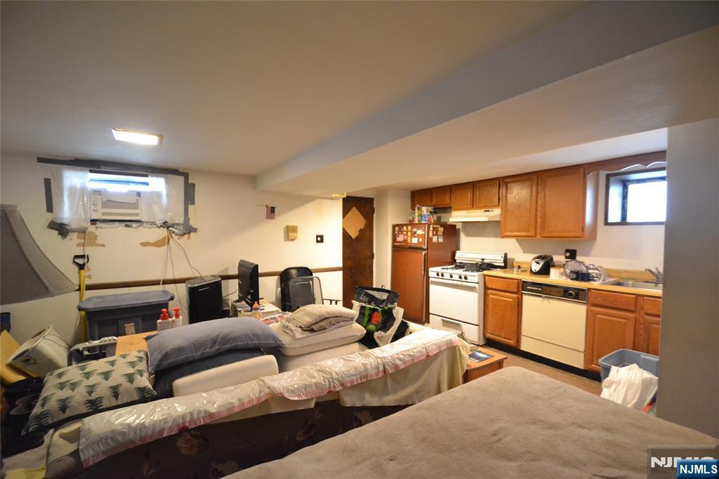 8 Witherspoon Street, Nutley, NJ, 07110