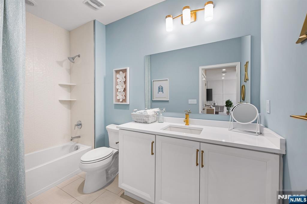 3 Woodmont Circle, River Vale, NJ, 07675