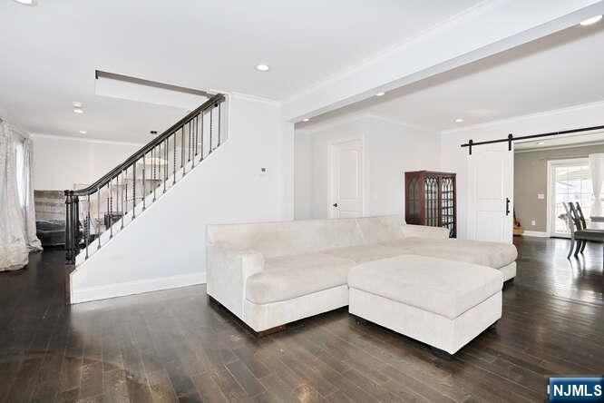 88 Alberta Dr, Saddle Brook, NJ 07663