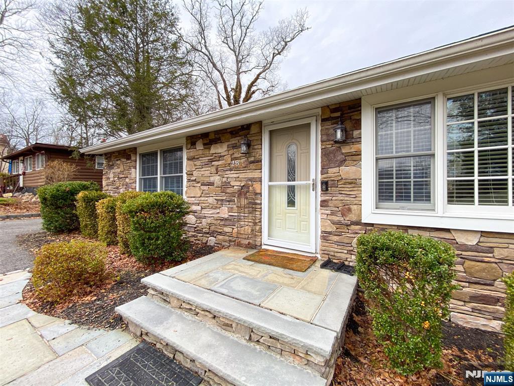 28 Woodside Drive - Photo 1