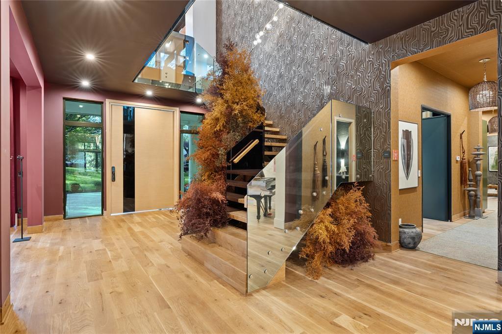 48 Pleasant Avenue - Photo 2