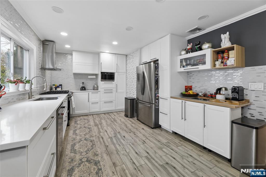 52 Hillside UNIT B, Tenafly, NJ, 07670