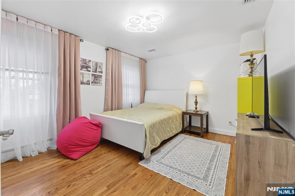 52 Hillside UNIT B, Tenafly, NJ, 07670