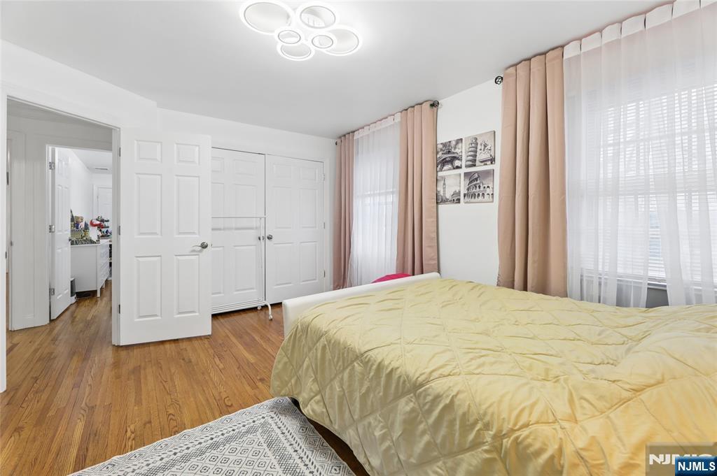 52 Hillside UNIT B, Tenafly, NJ, 07670