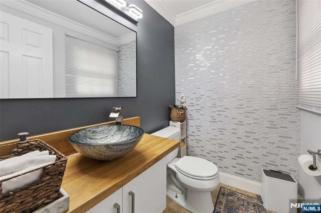 52 Hillside UNIT B, Tenafly, NJ, 07670