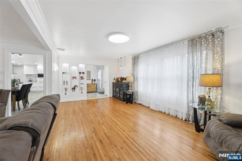 52 Hillside UNIT B, Tenafly, NJ, 07670