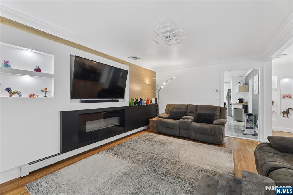 52 Hillside UNIT B, Tenafly, NJ, 07670